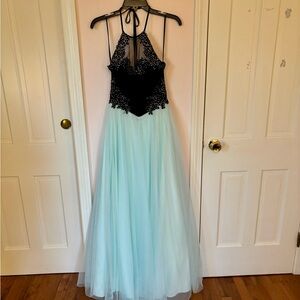 Blondie Nites by Stacy Sklar formal black & mint gown. GORGEOUS!